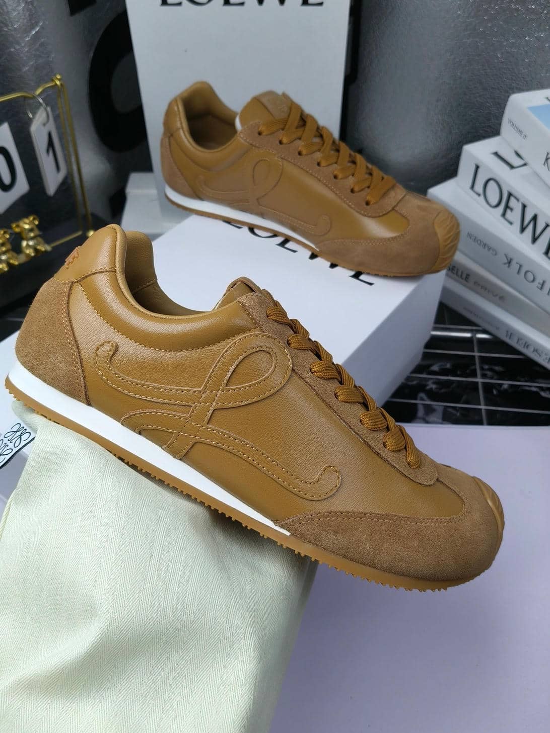 Loewe classic Sneaker 2-0020